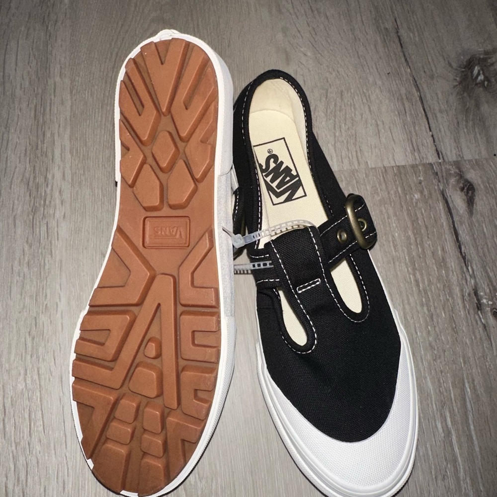 Vans Mary Janes - Picture 3 of 5